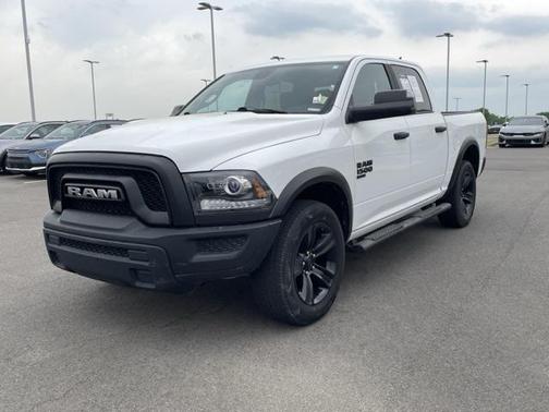 2023 RAM 1500 Classic Warlock Crew Cab 4x4 5'7' Box