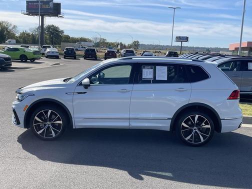 2024 Volkswagen Tiguan 2.0T SEL R-Line 4MOTION
