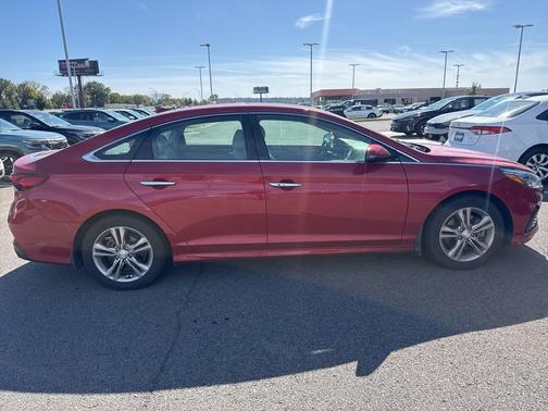 2019 Hyundai SONATA Limited
