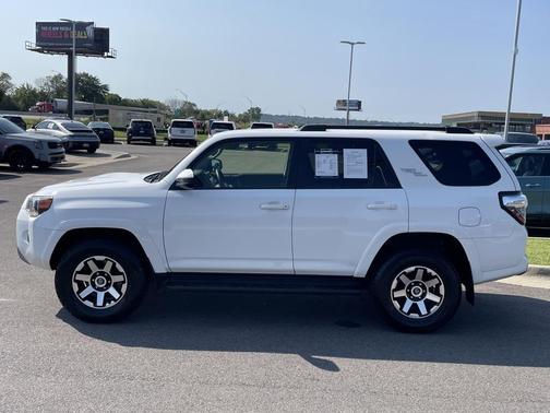 2024 Toyota 4Runner TRD Off Road