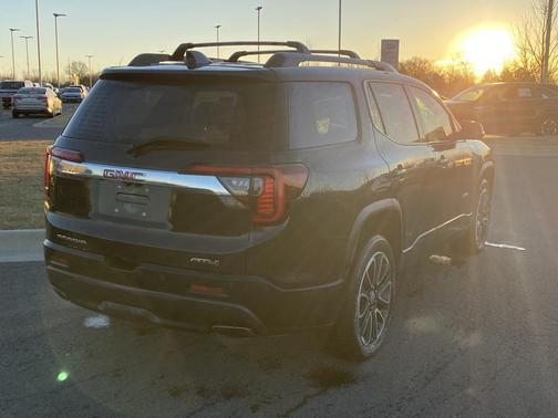 2020 GMC Acadia AWD AT4