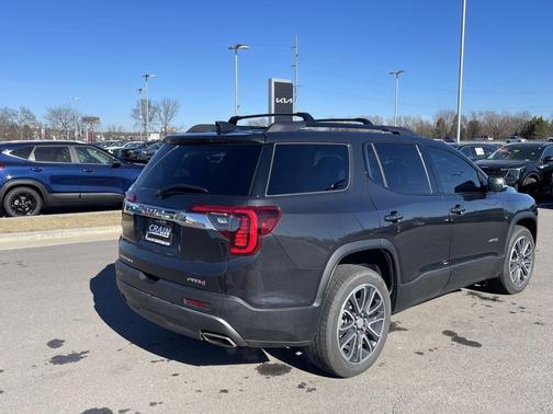 2020 GMC Acadia AWD AT4