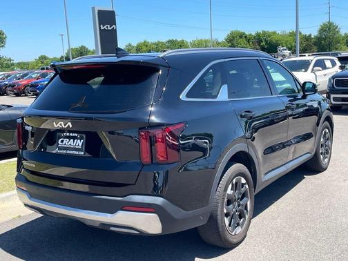 Ebony Black 2025 Kia Sorento S