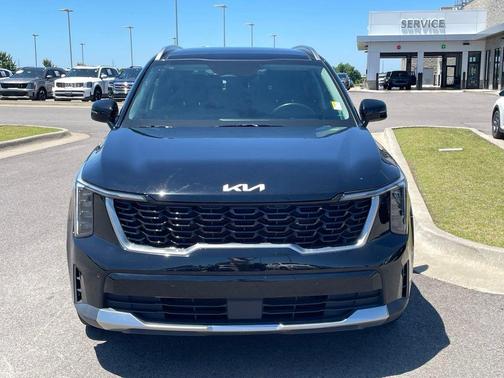 Ebony Black 2025 Kia Sorento S