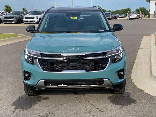 Black 2026 Kia Seltos S