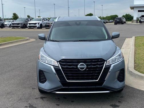 Boulder Gray 2021 Nissan Kicks SV