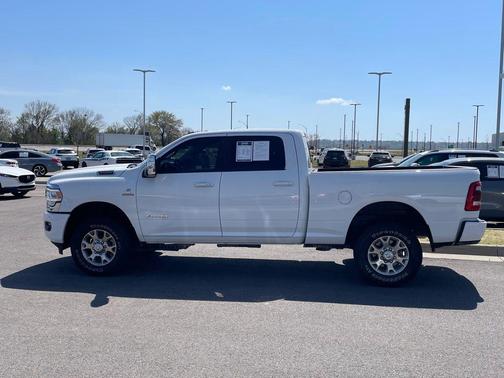 2024 RAM 2500 Laramie Crew Cab 4x4 6'4' Box