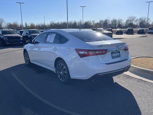 2018 Toyota Avalon XLE