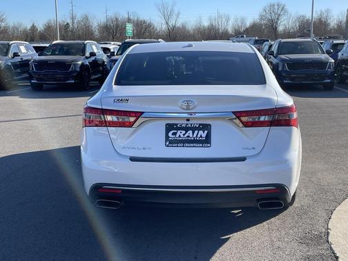 2018 Toyota Avalon XLE
