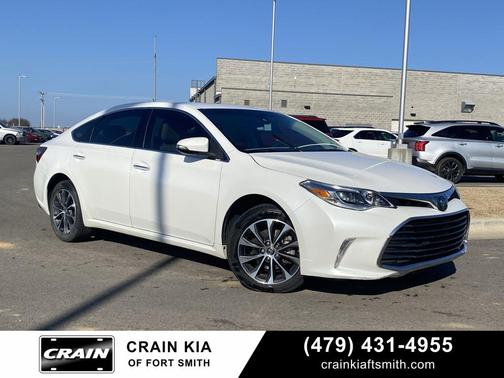 2018 Toyota Avalon XLE