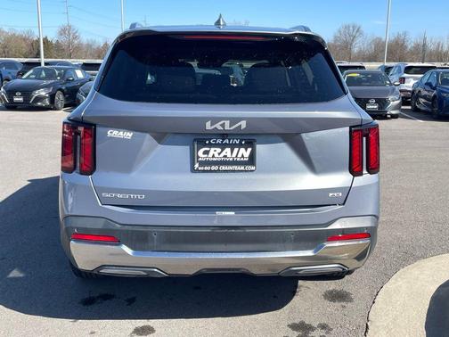 2024 Kia Sorento S