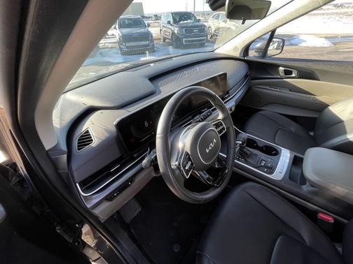 2025 Kia Carnival LXS