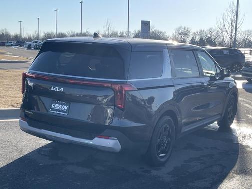 2025 Kia Carnival LXS