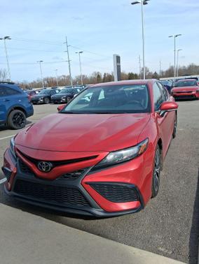 2021 Toyota Camry SE