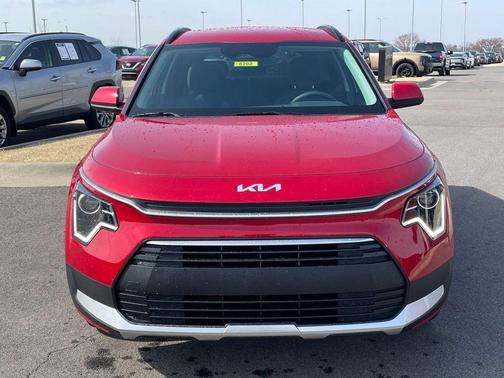 Runway Red 2026 Kia Niro LX
