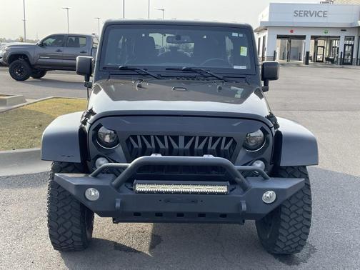 2016 Jeep Wrangler Unlimited Sahara