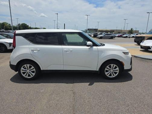 Snow White Pearl 2021 Kia Soul LX