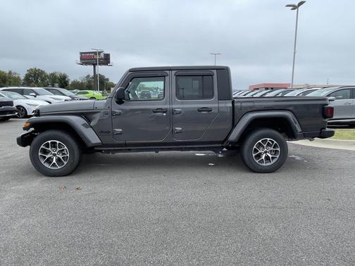 2024 Jeep Gladiator Sport S