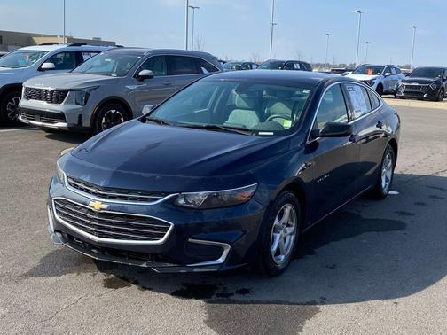 2017 Chevrolet Malibu 1LS