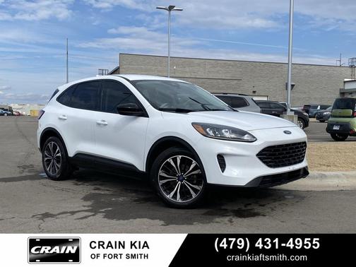2022 Ford Escape SE