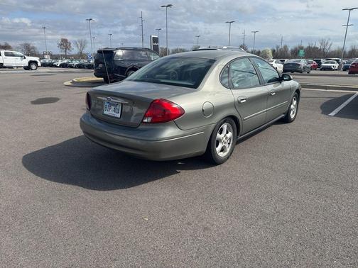 2003 Ford Taurus SES