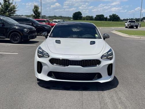 2022 Kia Stinger GT1