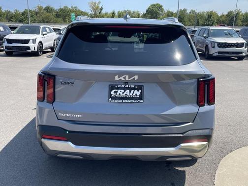 2024 Kia Sorento S