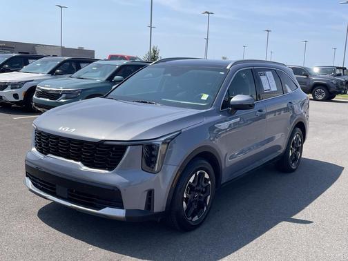2024 Kia Sorento S
