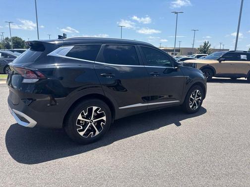 Ebony Black 2024 Kia Sportage EX