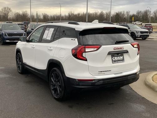 2024 GMC Terrain SLE