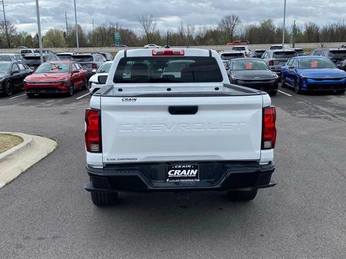 2024 Chevrolet Colorado WT