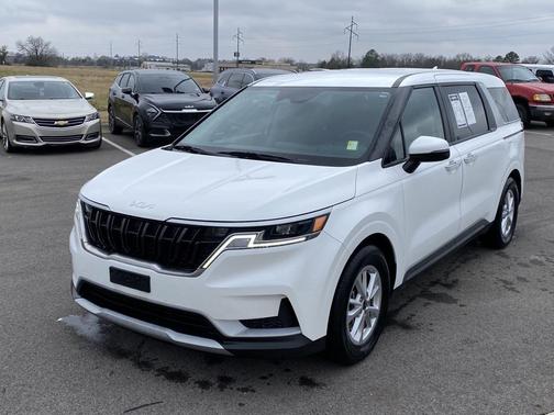 2023 Kia Carnival LX