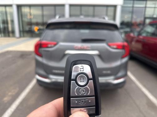 2021 GMC Terrain SLT