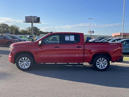 2022 Chevrolet Silverado 1500 Custom