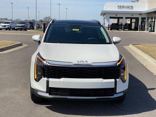 Snow White Pearl 2026 Kia Sportage Hybrid EX