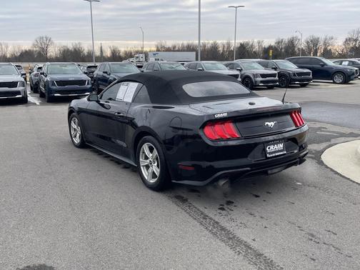 2020 Ford Mustang EcoBoost