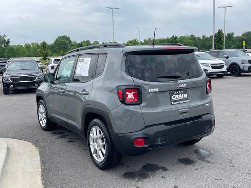 Sting-Gray Clearcoat 2021 Jeep Renegade Latitude