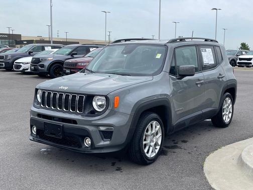 Sting-Gray Clearcoat 2021 Jeep Renegade Latitude