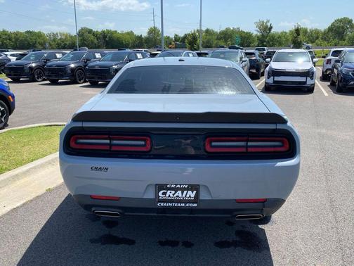 Smoke 2021 Dodge Challenger SXT