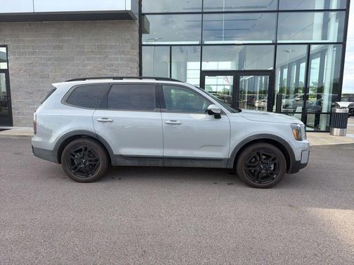 Gray 2024 Kia Telluride SX Prestige X-Line