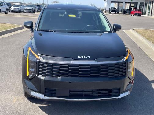 Black 2026 Kia Sportage Hybrid LX