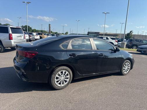 Aurora Black 2023 Kia Forte LX