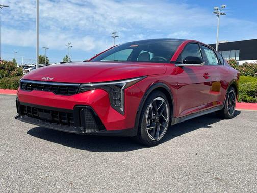Currant Red 2026 Kia K4 GT-Line