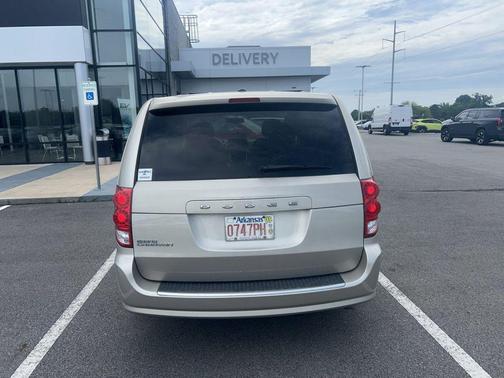 Cashmere 2013 Dodge Grand Caravan SE