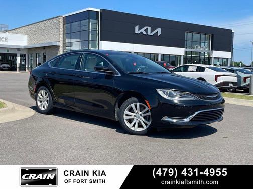 Black Clearcoat 2015 Chrysler 200 Limited