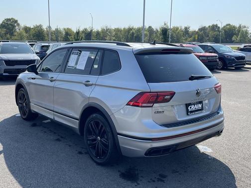 2022 Volkswagen Tiguan 2.0T SE R-Line Black