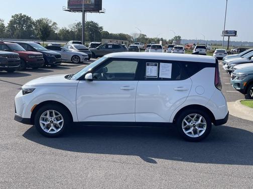 2024 Kia Soul LX