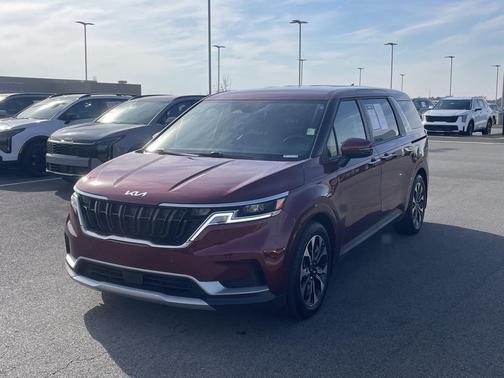 2024 Kia Carnival EX