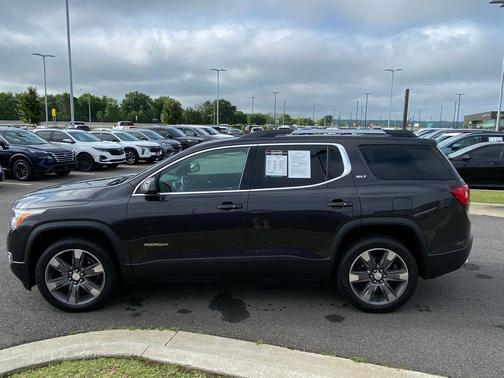 Iridium Metallic 2017 GMC Acadia SLT-2