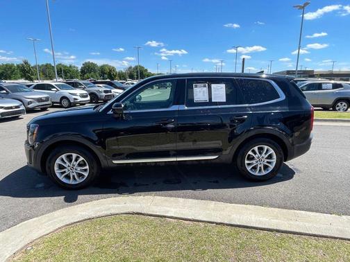 Ebony Black 2020 Kia Telluride LX